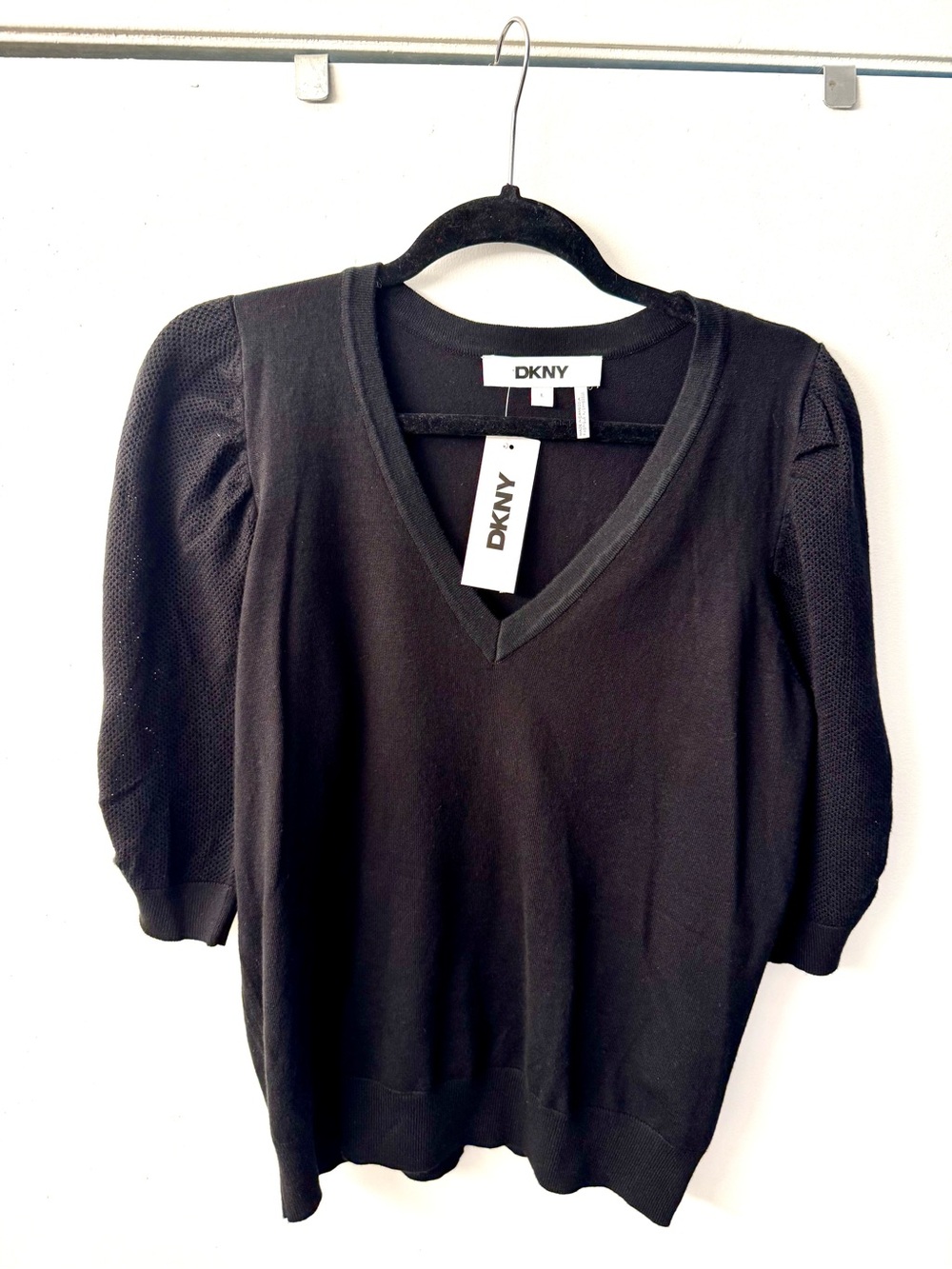 DKNY Black V-Neck Short Sleeve Knit Top